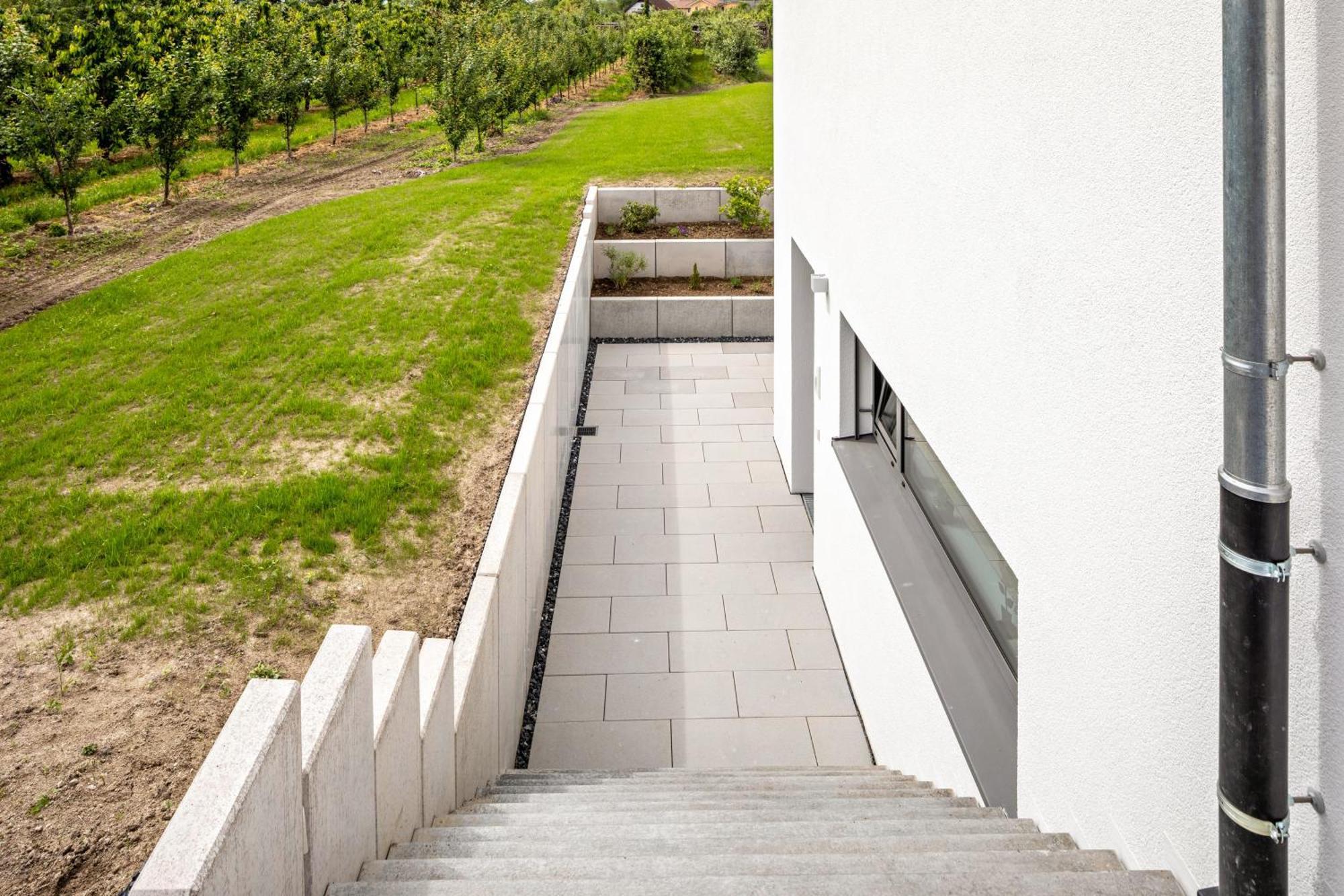 Ferienwohnung Im Obstgarten Иринген Экстерьер фото
